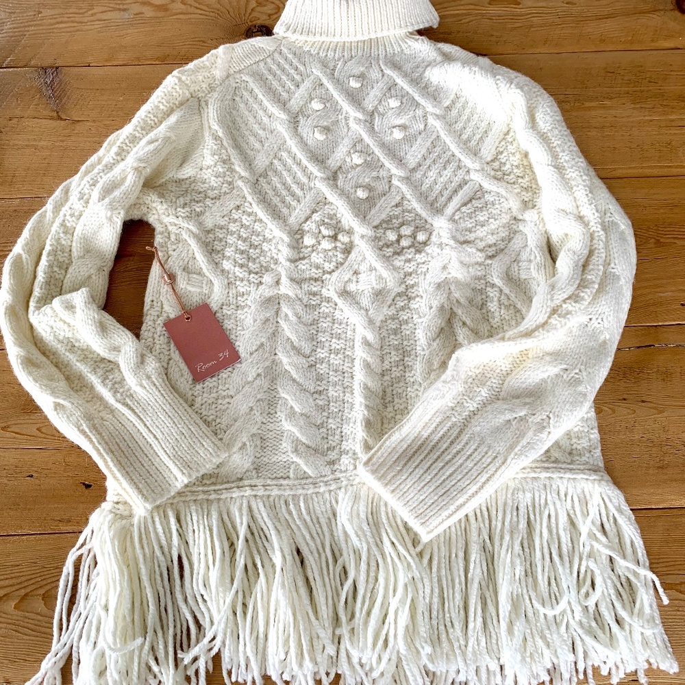 Room 34 brand new ladies fringe cable knit  sweater